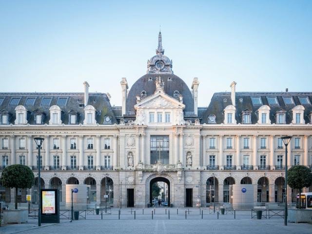 Hôtel de ville de Rennes : trajet longue distance depuis Lorient